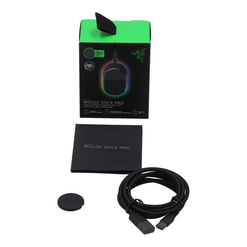 Razer レイザー /ワイヤレスマウス用ドック/Mouse Dock Pro/RZ81-01990100-B3M1//PM2513U32101707/ABランク/75