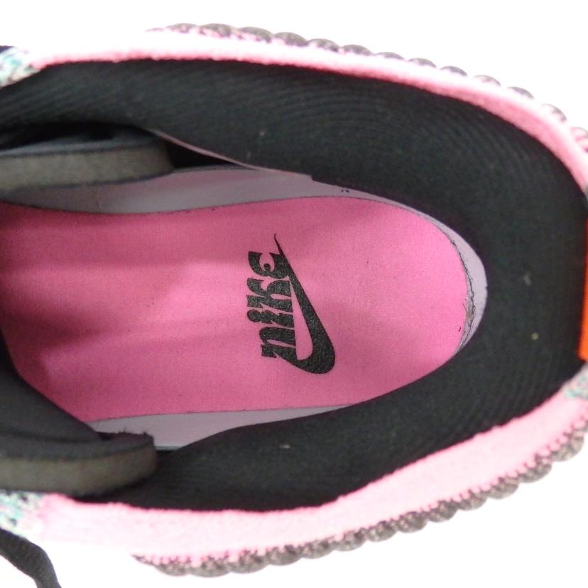 NIKE ナイキ/COSMIC UNITY 3/DV2757-001//Aランク/77