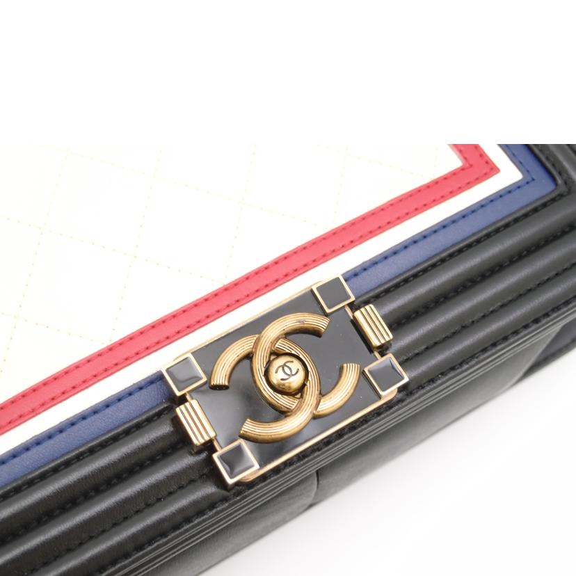 CHANEL/ボーイシャネルチェーンショルダー/ブラック//219*****/SAランク/69