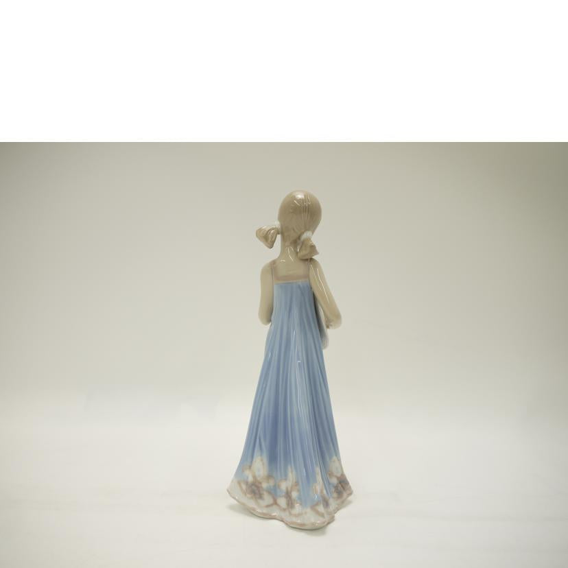 リヤドロ リヤドロ/リヤドロ 少女コートニイ 5648//SAランク/69