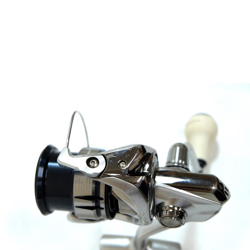 SHIMANO シマノ/19ストラディック 2500SHG/04017//BCランク/71