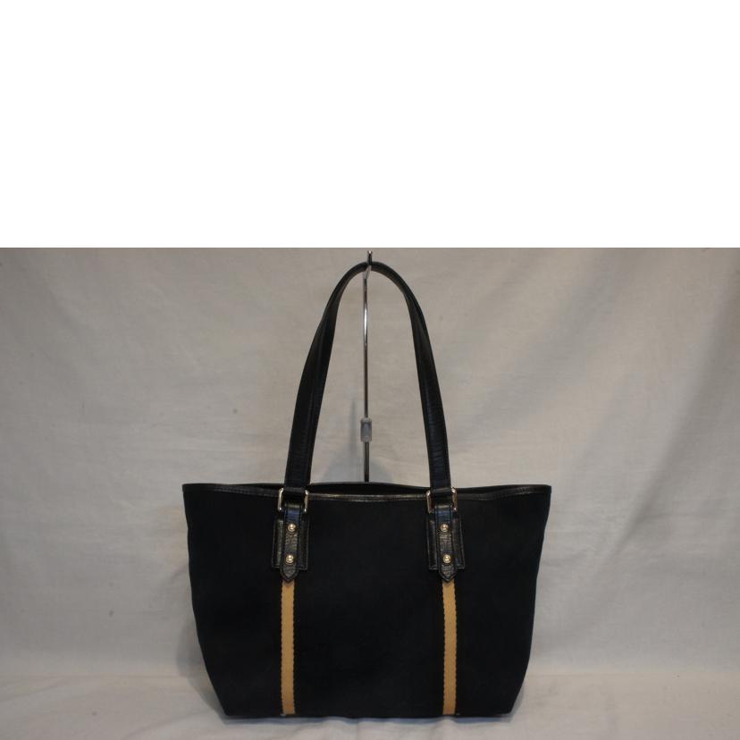 GUCCI/GGキャンバスチャーム付トートブラック/137396//467***/Aランク/92