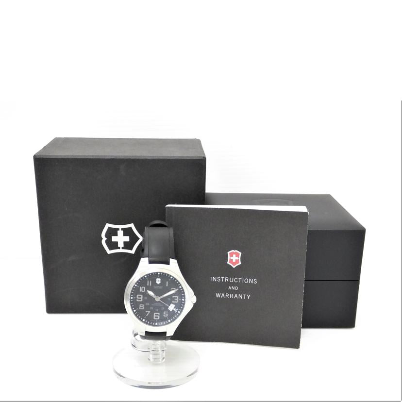 VICTORINOX ヴィクトリノックス/スイスアーミー/ベースキャンプ/メンズクォーツ/241462//110******/Aランク/88