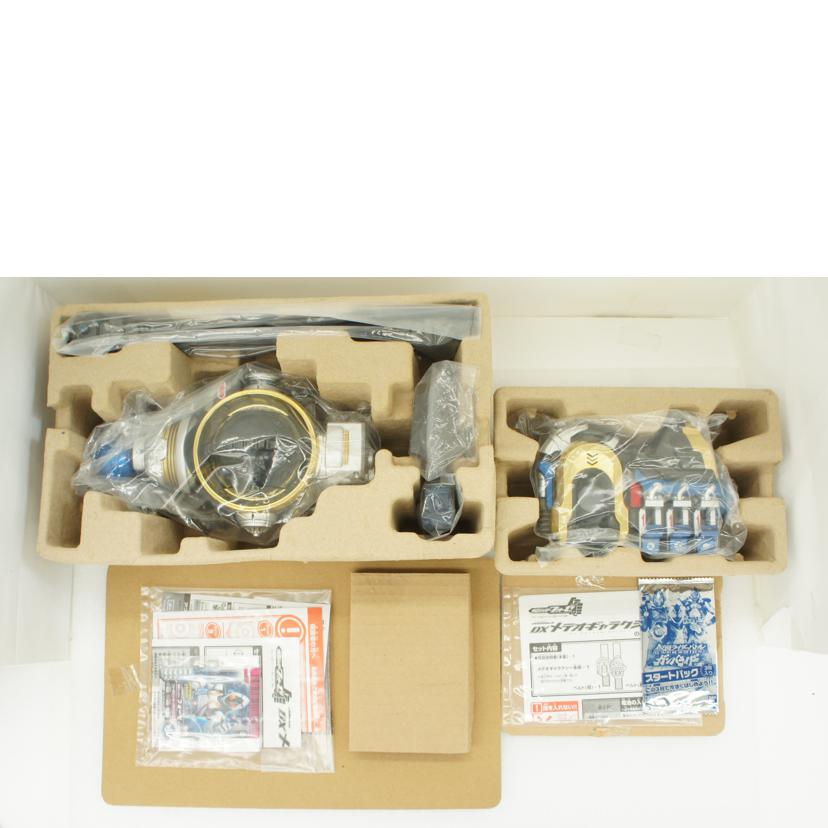 BANDAI バンダイ/【セット販売】変身ベルト DXメテオドライバー(初回特典付)+指紋認証ブレス DXメテオギャラクシー(初回特典付)2点セット//ABランク/01