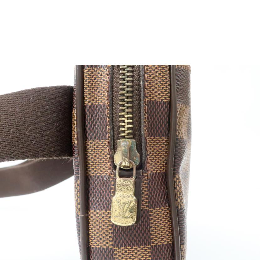 LOUIS VUITTON ルイヴィトン ルイ・ヴィトン ビトン ダミエ・エベヌ 市松模様 ブラウン 茶 ショルダーバッグ ハンドバッグ トートバッグ ブラウン メンズ レディース 定番 人気 LV 斜め掛け 肩がけ/バム・バッグ・ブルックリン/ダミエ/エベヌ ボディバッグ/N41101//CA0***/Bランク/65
