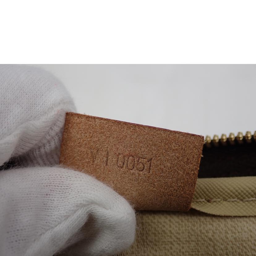 LV LV/ドーヴィル/モノグラム/M42720//VI0***/Bランク/62