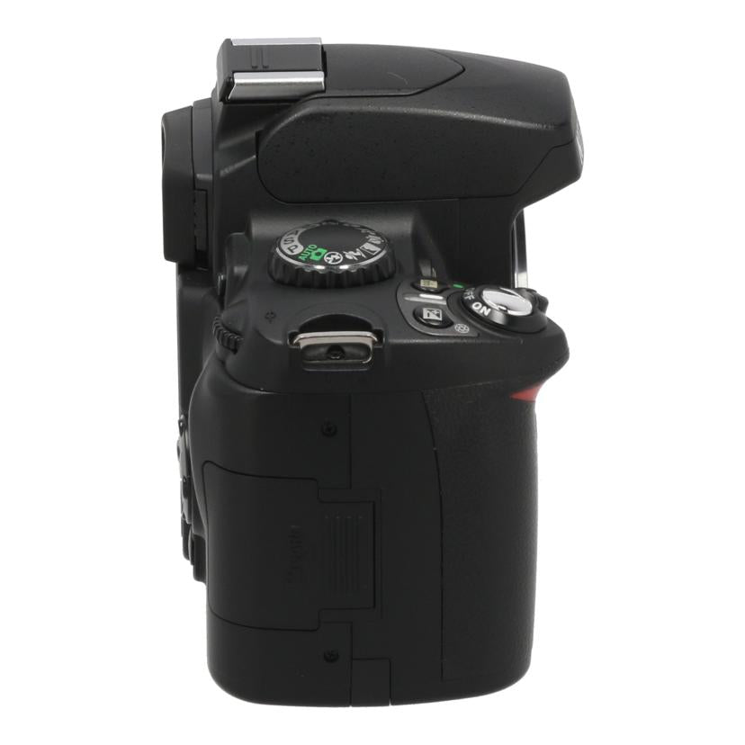 Nikon ニコン /デジタル一眼 ボディ/D40 ボディ//2003135/Bランク/62