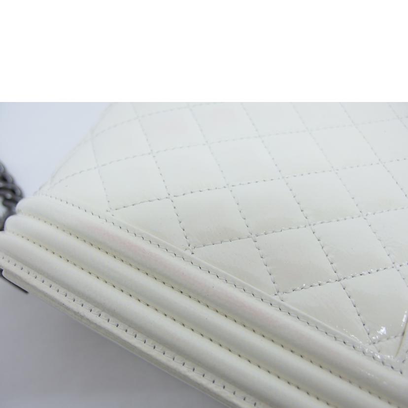 CHANEL シャネル/ボーイシャネル マトラッセ チェーンショルダーバッグ/ホワイト//194*****/ABランク/18