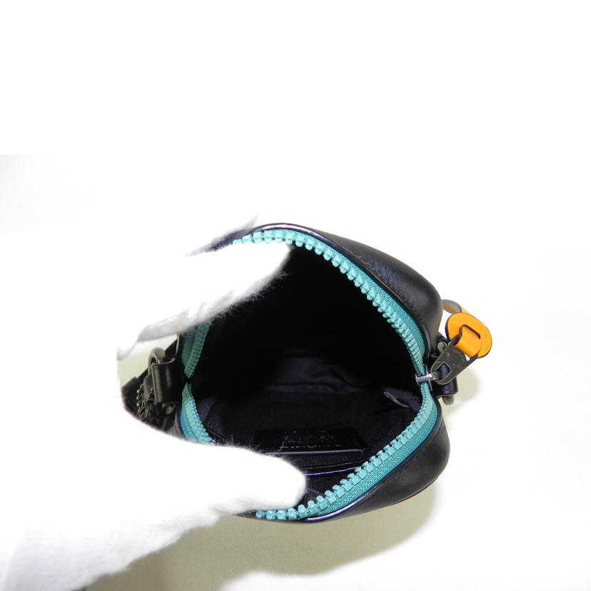 COACH コーチ/ミニショルダーバッグ / シグネチャー/F72930//Aランク/81