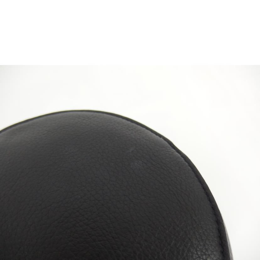 J&M DAVIDSON じぇいあんどえむでヴぃっとそん/J&M DAVIDSON カーニバルフリンジスタッズチェーンBAG//Bランク/82