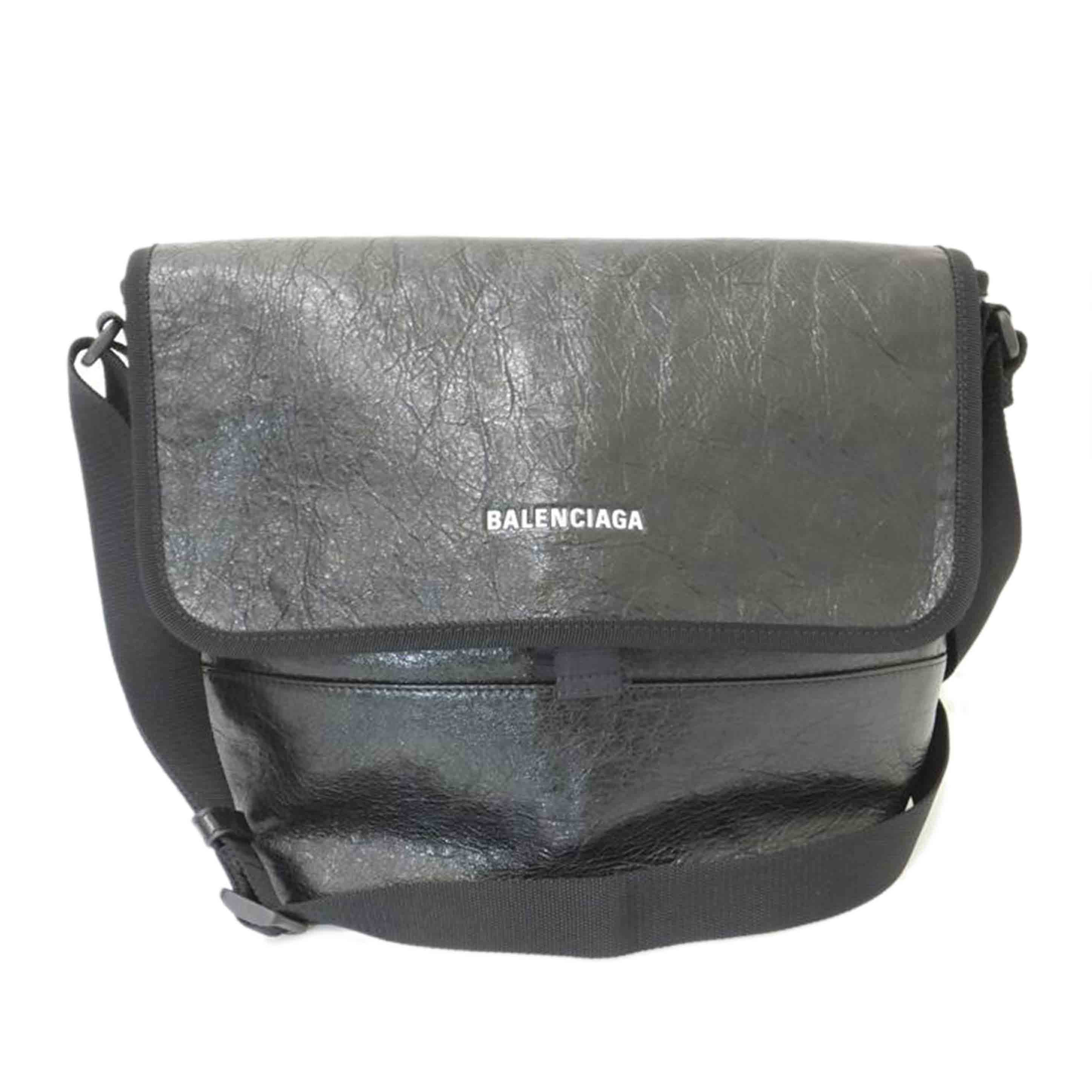 BALENCIAGA バレンシアガ/エクスプローラーメッセンジャーバッグ//620*****************/Sランク/88