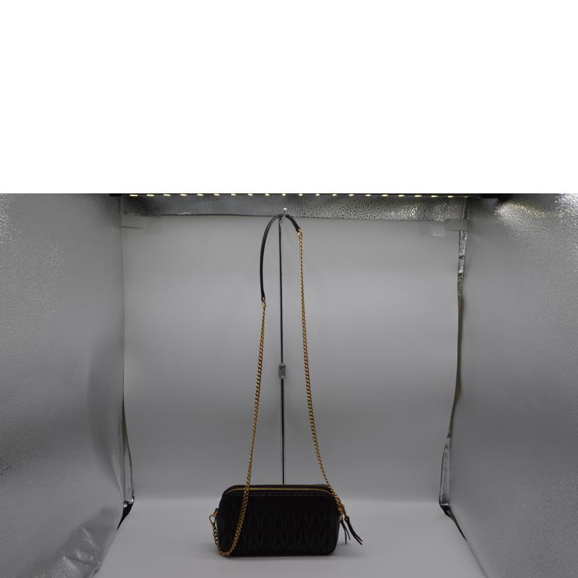 miu miu ミュウミュウ/マテラッセミニチェーンレザーショルダー/ネロ/5BP045//245/Aランク/89