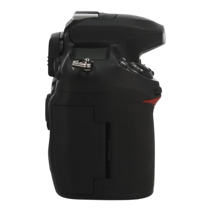 Nikon ニコン /デジタル一眼 ボディ/D200 ボディ//2115235/Bランク/22