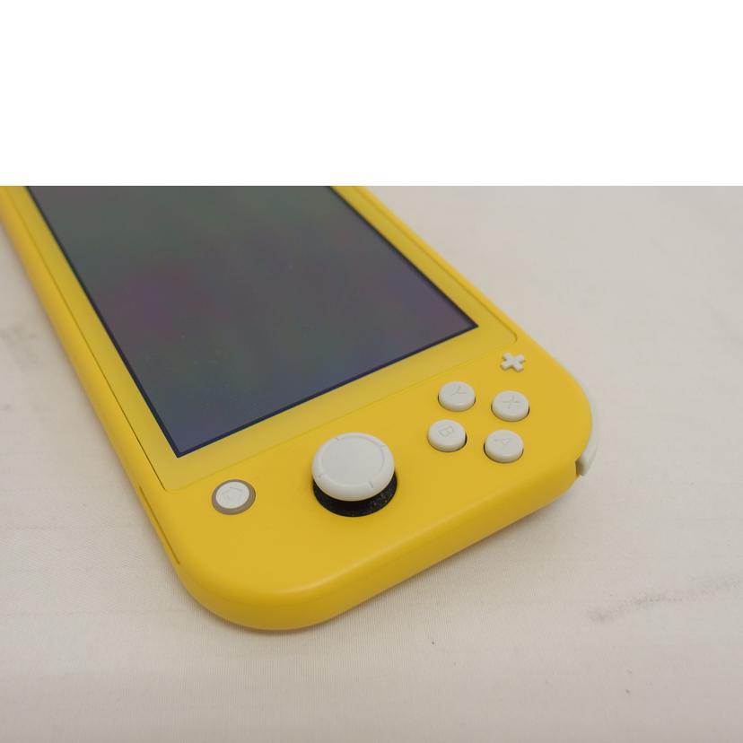 NINTENDO 任天堂/SWITCH LUGHT イエロー/HDS-S-YAZAA//XJJ10002385289/Bランク/04