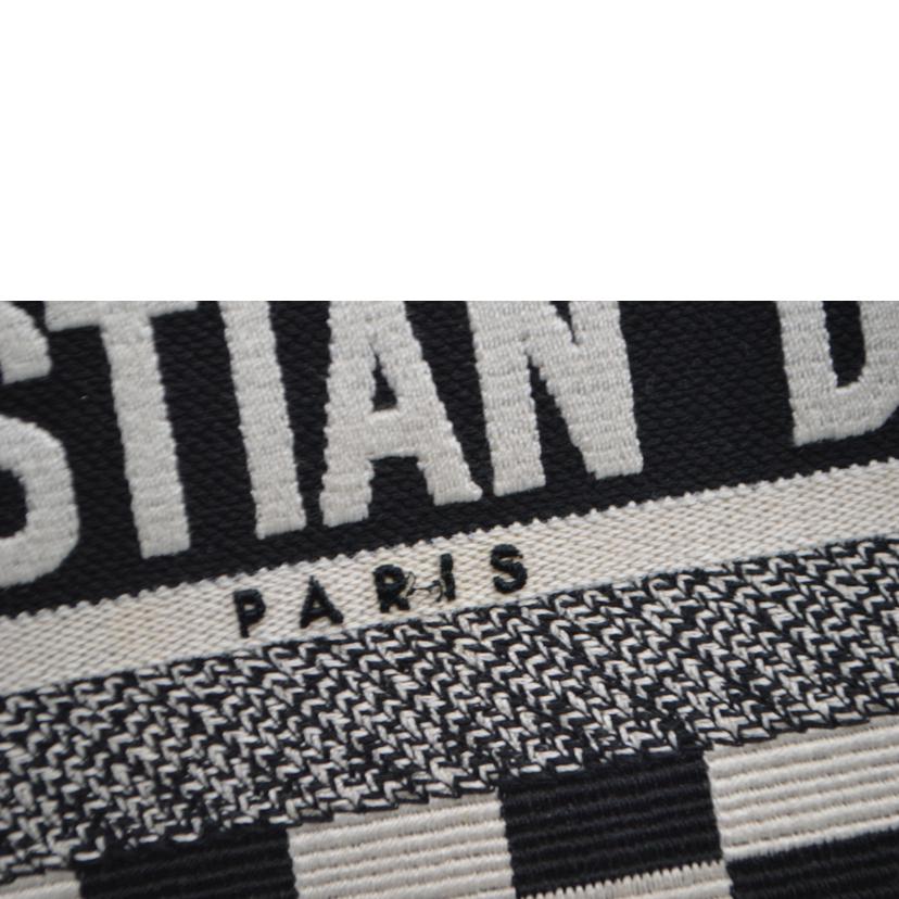 Christian Dior クリスチャンディオール/ブックトートラージ/ボーダーチェックキャンバス/M1286ZRIQ-M911//50-*******/ABランク/89