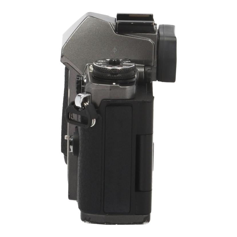 OLYMPUS オリンパス /ミラーレス一眼ボディ/OM-D E-M5 MarkII ボディ//BHFA05043/Bランク/19