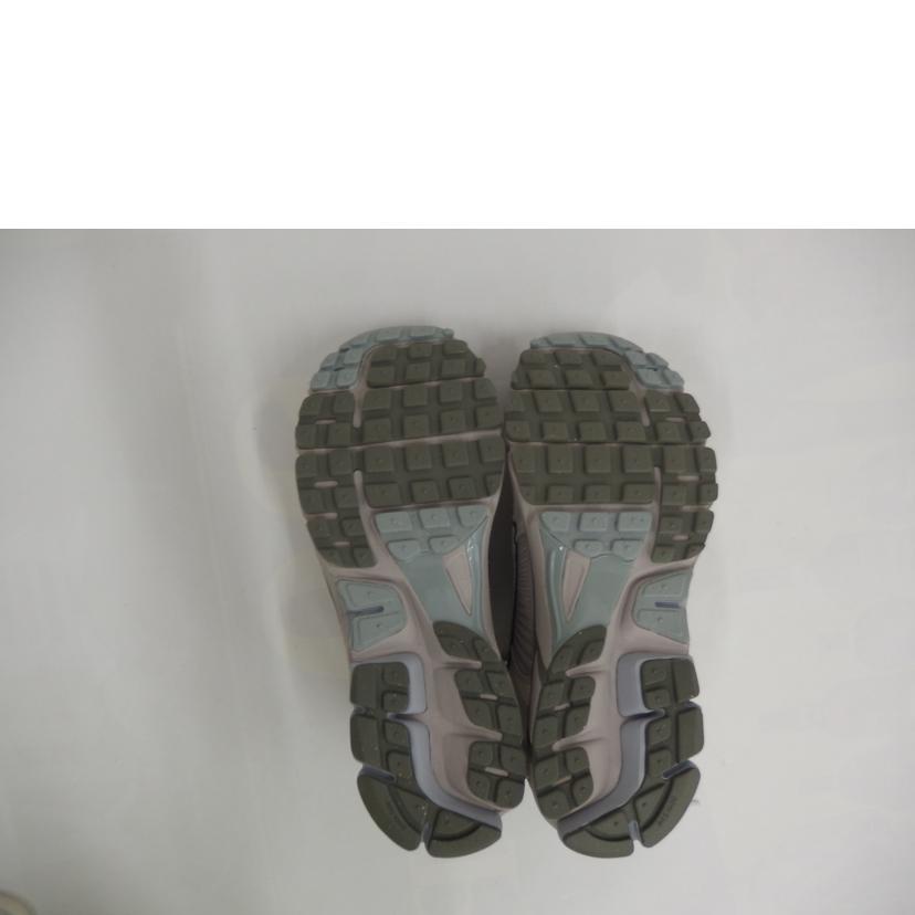 NIKE/NIKE ZOOM VOMERO 5 SE/FZ3653-104//Aランク/82
