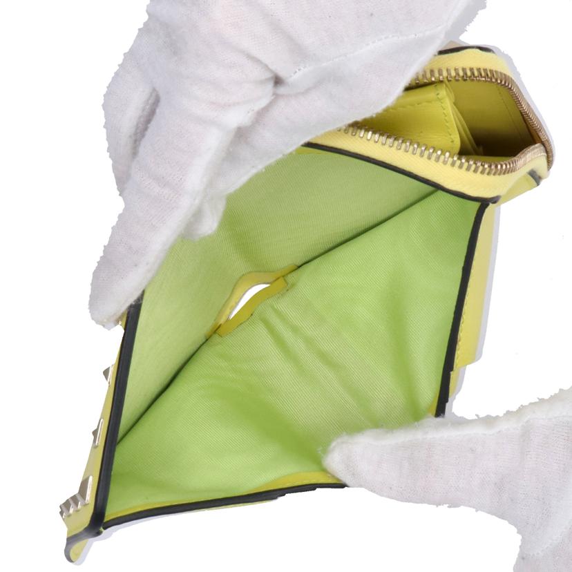 VALENTINIO ヴァレンティノ/スタッズ2つ折り財布/MW0P0649BOL//Aランク/05