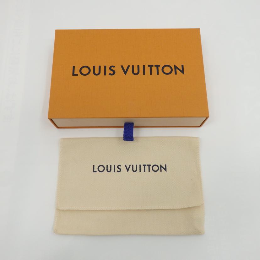 LV ルイ・ヴィトン/アジェンダPM/エピ/ノワール(現行モデル)/R20052//RFI****/Aランク/77