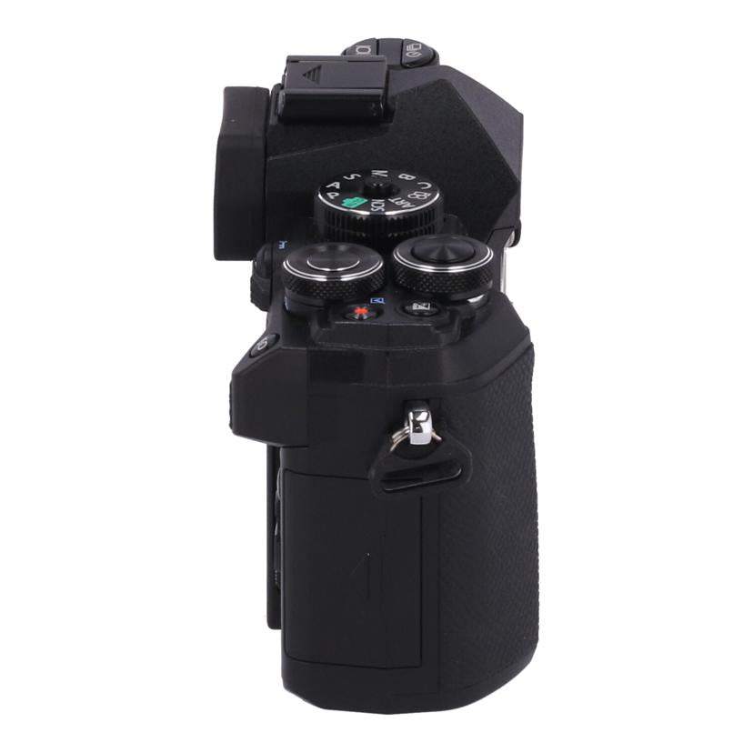 OLYMPUS オリンパス/ミラーレス一眼レンズキット/OM-D E-M5 III/OM-D E-M5 III PROキット//BJ9A27522/Bランク/20