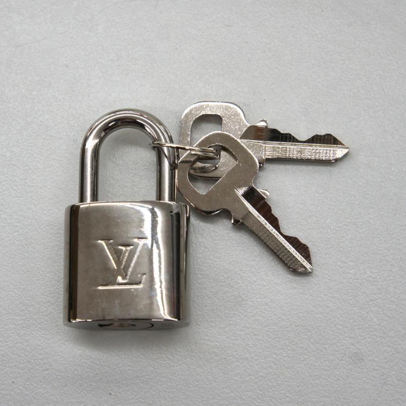 LV ルイヴィトン/ポルトドキュマン・ヴォワヤージュPM/モノグラム・マカサー/M52005//GI4***/Aランク/06