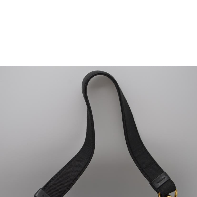Ferragamo フェラガモ/スモールリボンサテンハンド/クリエーションズ/GE-21C533//ABランク/89