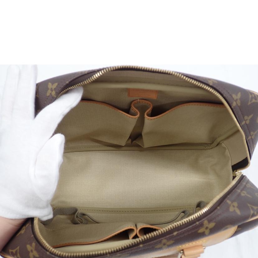 LV ヴィトン/ド-ヴイル/モノグラム/M47270//VI0***/Bランク/62