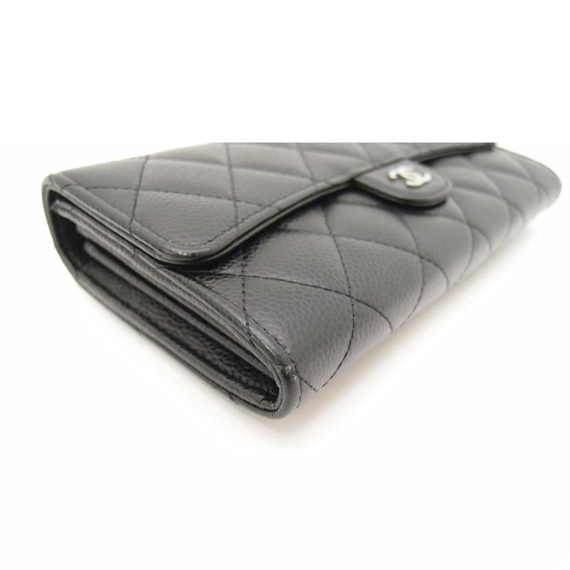 CHANEL/マトラッセキャビアスキン二つ折り長財布/ブラック/A80758/318*****/Aランク/69