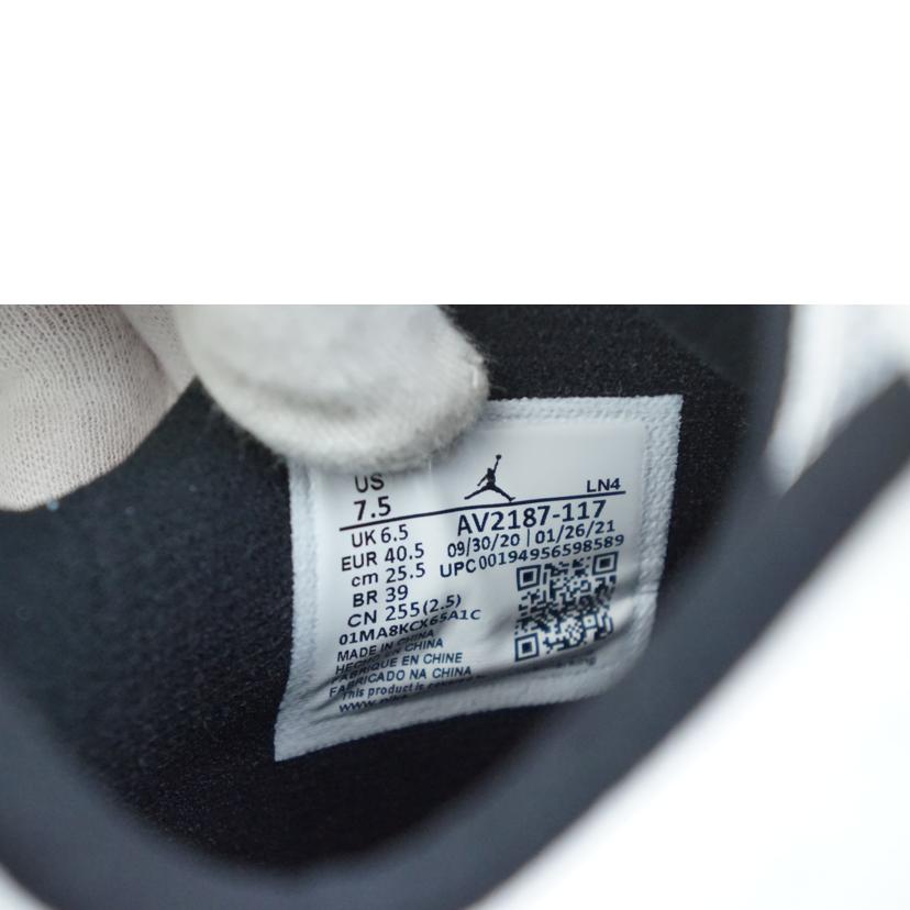 NIKE ナイキ/NIKE AIR JORDAN 11 RETRO LOW 25.5/AV2187-117//Aランク/67