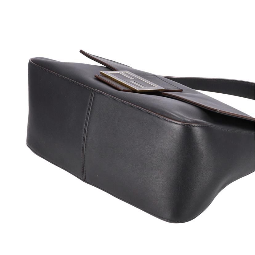 FENDI フェンディ/レザービッグマンマバケット/ブラック系/8BR638-D16//129*****/Aランク/77