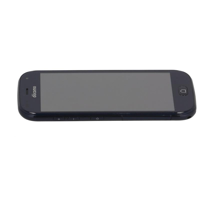 FUJITSU FCNT docomo 富士通 フジツウ /らくらくホンスマートフォン 32GB/F-42A//a9730707/Bランク/75