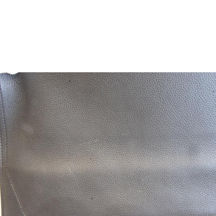 C.Louboutin クリスチャンルブタン/折りたたみクラッチバッグハンド/レザーラバー//Aランク/92