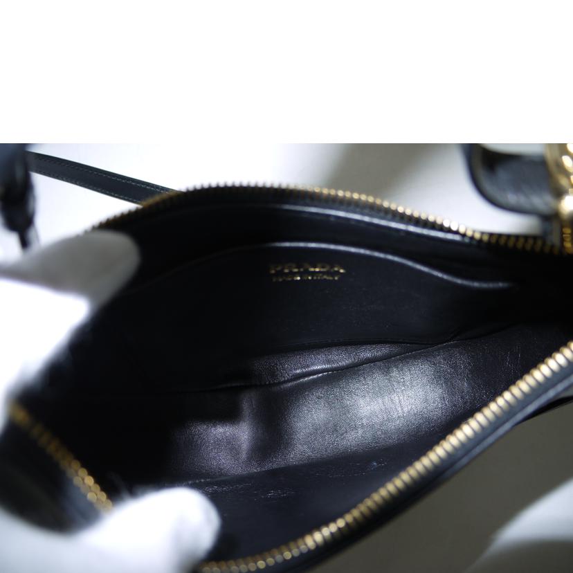 PRADA プラダ/アーケレザー2wayショルダー/ブラック//272**/Aランク/69