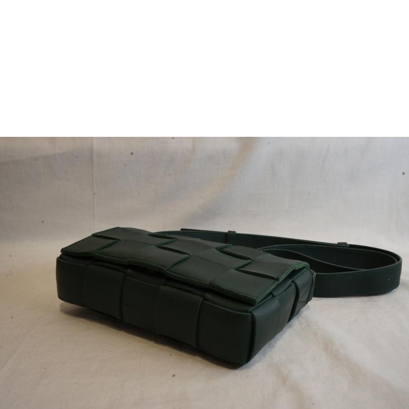 BOTTEGA VENETA ボッテガヴェネタ/イントレチャートカセットショルダーグリーン//Aランク/92