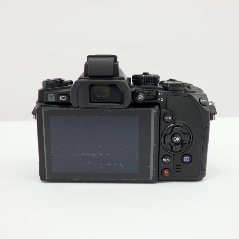 OLYMPUS オリンパス/ミラーレス一眼カメラProレンズキット/OM-D E-M1 12-40mm Pro//BHP326294/Aランク/77