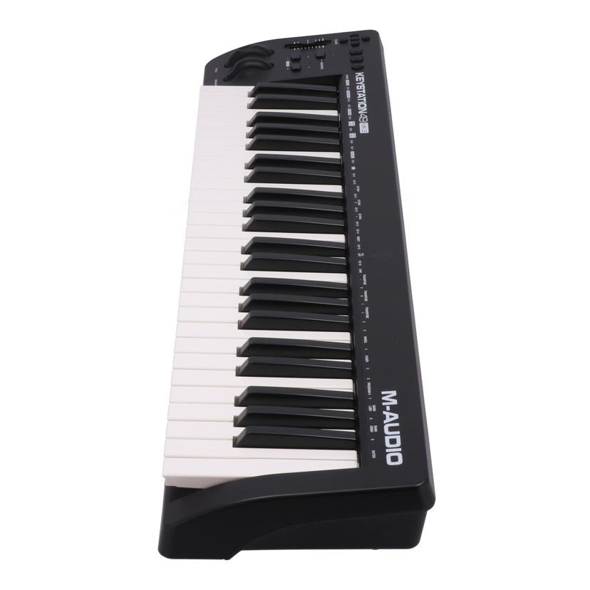 M-AUDIO エムオーディオ /MIDIキーボードコントローラー/KEYSTATION49 MK3//(21)B51909239041410/Bランク/62