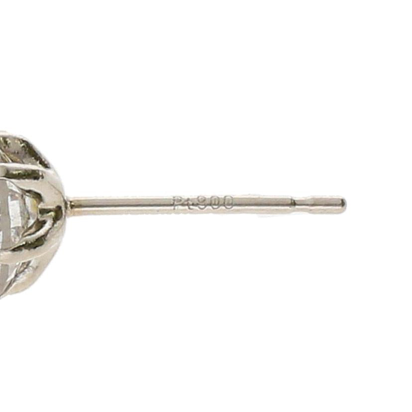 /◎Pt900ダイヤピアス0.5454/0.637ct//Aランク/82