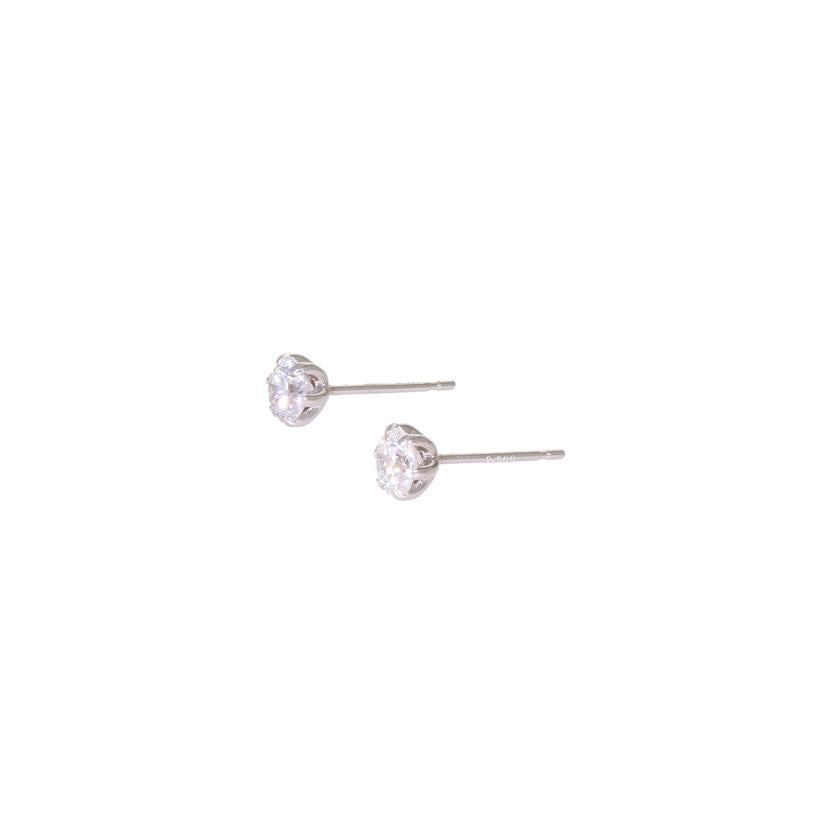 Pt900ダイヤピアス0.303/0.309ct//Aランク/06