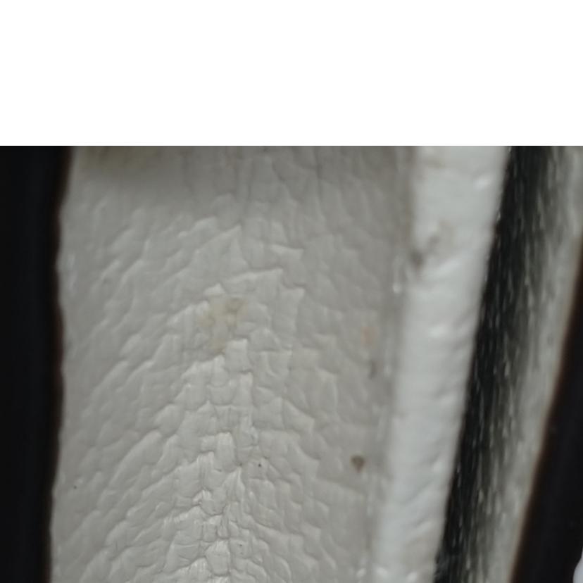 GUCCI グッチ/GGシェリーライン 二つ折りコンパクト財布/523155//041*/Aランク/52