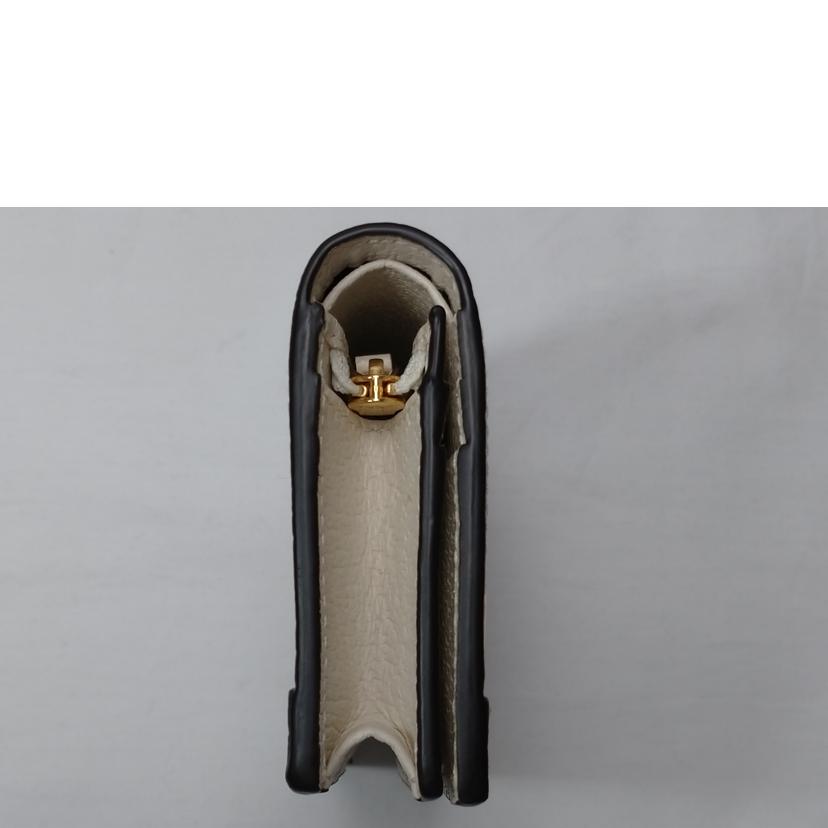 GUCCI グッチ/GGシェリーライン 二つ折りコンパクト財布/523155//041*/Aランク/52