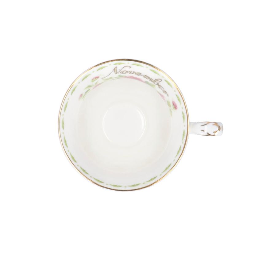 ROYAL ALBERT ロイヤル・アルバート/ティーカップ&ソーサー/November/CHRYSANTHEMUM//Aランク/75