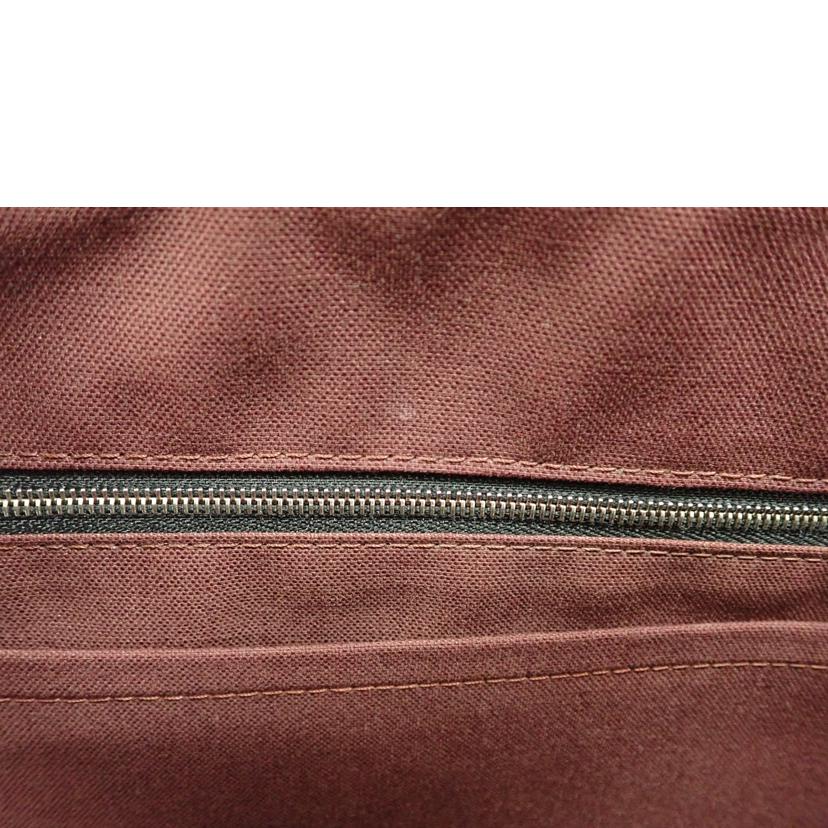 LV LV/ポルトドキュマン.ヴォワヤージュ/モノグラムマカサー/M40225//RI3***/ABランク/62