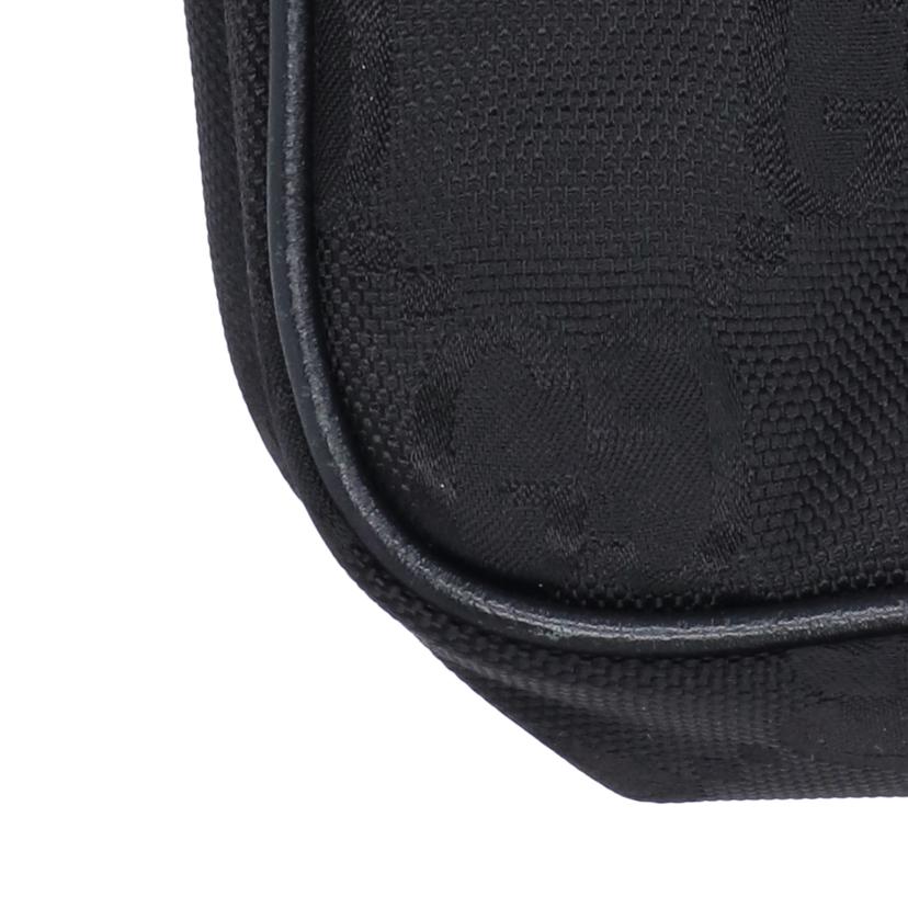 GUCCI グッチ/オフザグリッドショルダーバッグ/625850//520***/Aランク/94