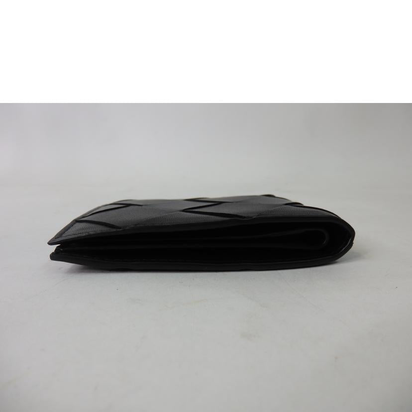 BOTTEGA VENETA/マキシインイントレチャート/2つ折り財布/113993 VO0BI 1000//P00862128Y/Aランク/84