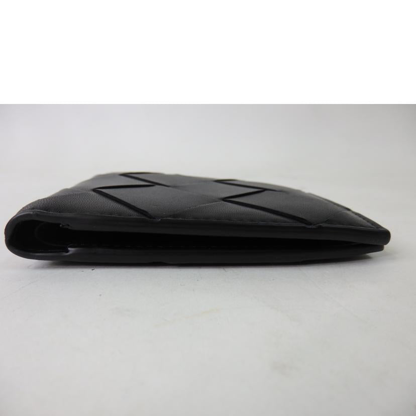 BOTTEGA VENETA/マキシインイントレチャート/2つ折り財布/113993 VO0BI 1000//P00862128Y/Aランク/84