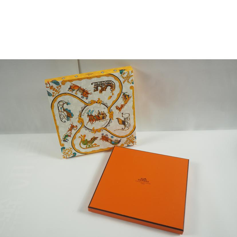 HERMES エルメス/スカーフ ベージュ系総柄//Aランク/79