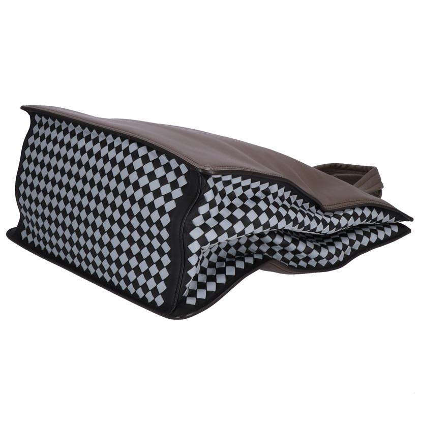 BOTTEGA VENETA ボッテガヴェネタ/イントレチャートレザートート//B07*******/Bランク/75