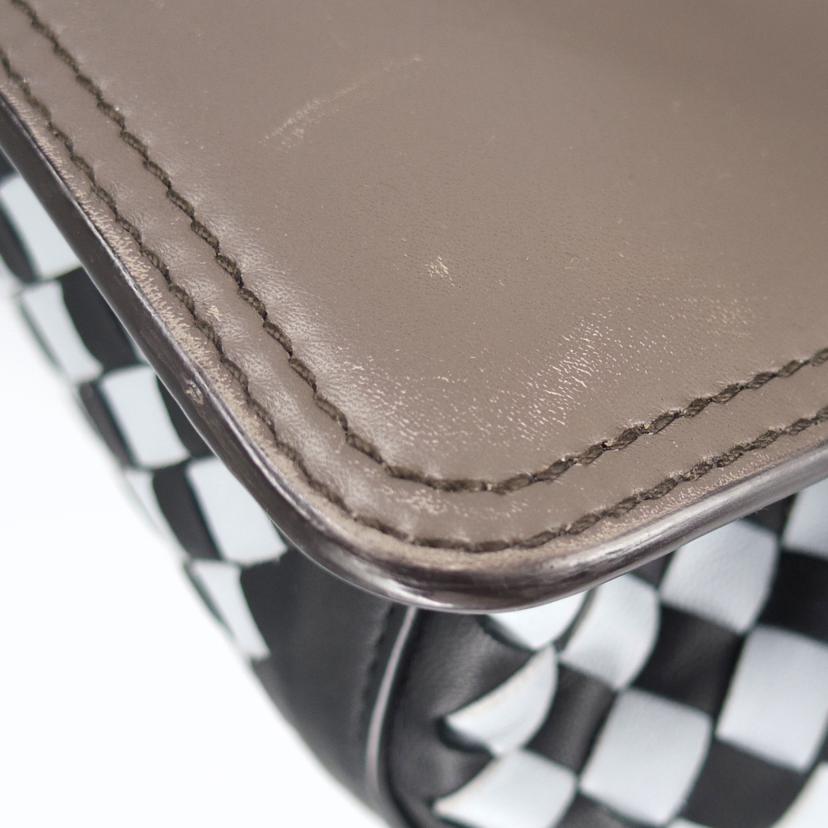 BOTTEGA VENETA ボッテガヴェネタ/イントレチャートレザートート//B07*******/Bランク/75