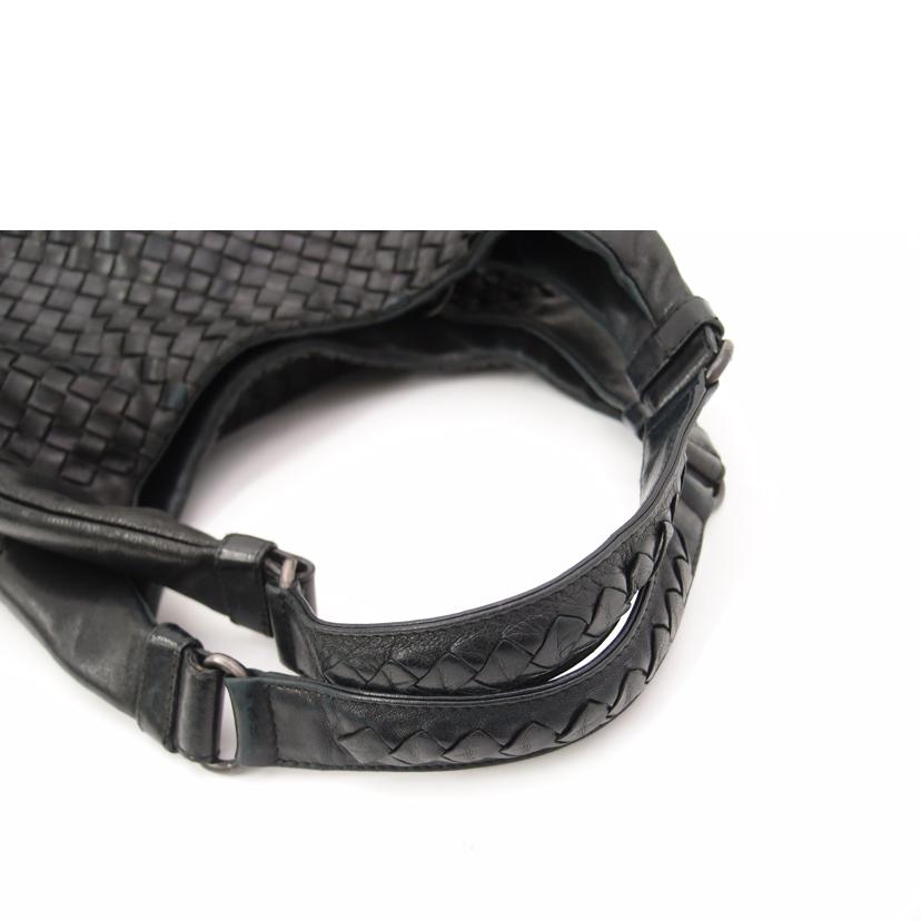 BOTTEGA VENETA ボッテガ・ヴェネタ ハンドバッグ 編み込み 肩掛け 黒 レディース/カンパーナ・イントレチャートショルダー/ブラック/125787V00168175//ABランク/69