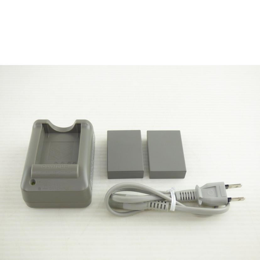 OLYMPUS オリンパス/ミラーレス一眼/E-M10/OM-D E-M10//V5NF08008/ABランク/64